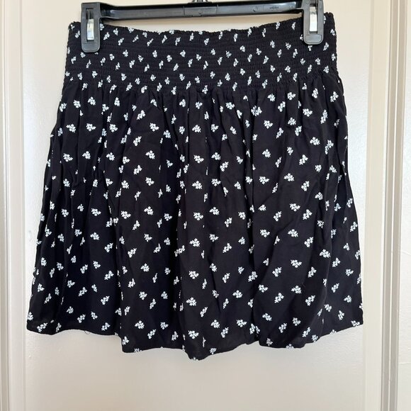 Mossimo Supply Co. Dresses & Skirts - Mossimo Black & White Skater Skirt, Large